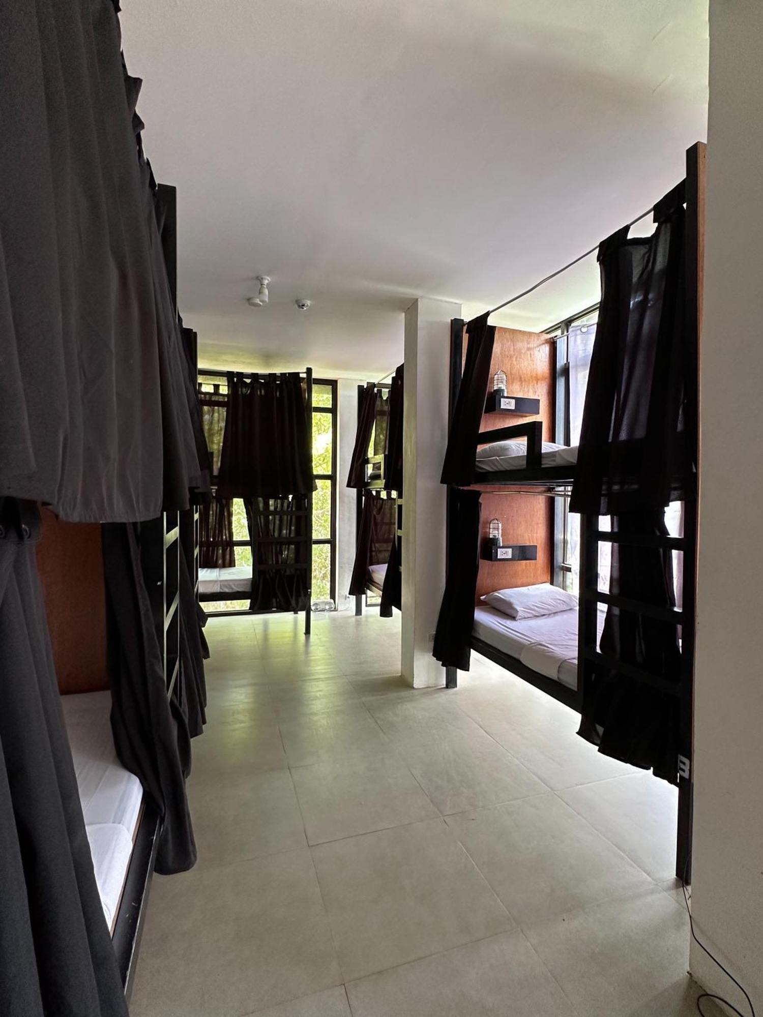Dayon Hostel Coron Luaran gambar